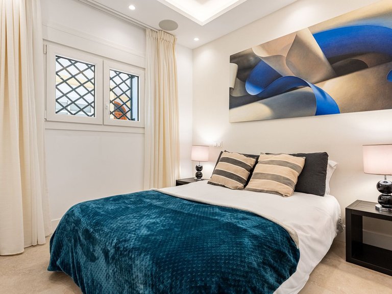 Town House for Sale in Nueva Andalucia, Malaga 12