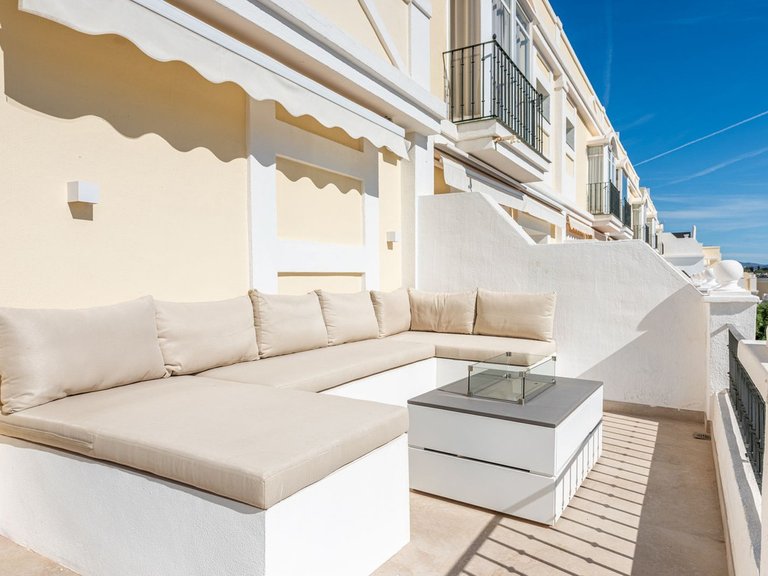 Town House for Sale in Nueva Andalucia, Malaga 22