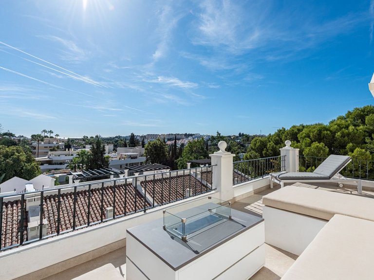 Town House for Sale in Nueva Andalucia, Malaga 23