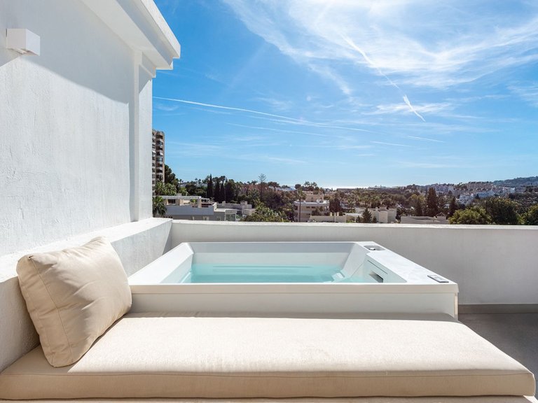 Town House for Sale in Nueva Andalucia, Malaga 27