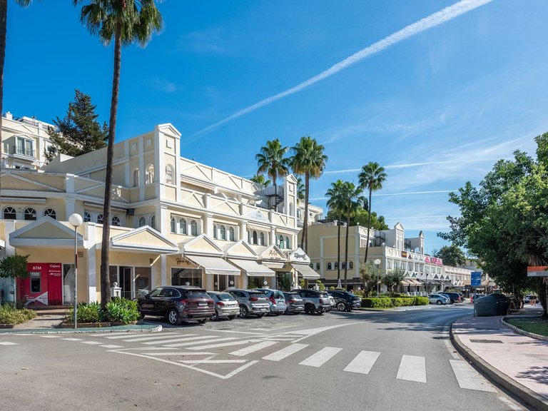 Town House for Sale in Nueva Andalucia, Malaga 33