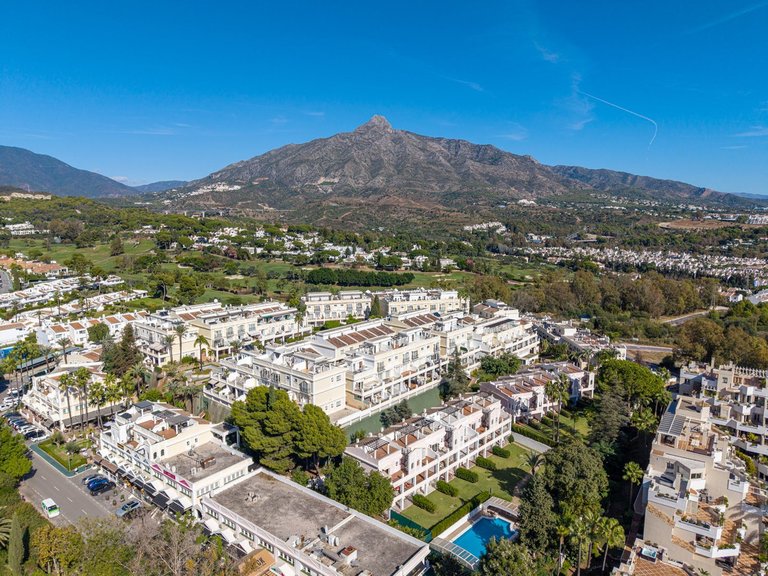 Town House for Sale in Nueva Andalucia, Malaga 35