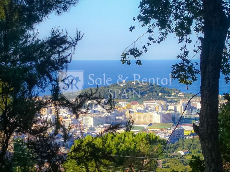 Villa for Sale in Lloret De Mar, Gerona 2