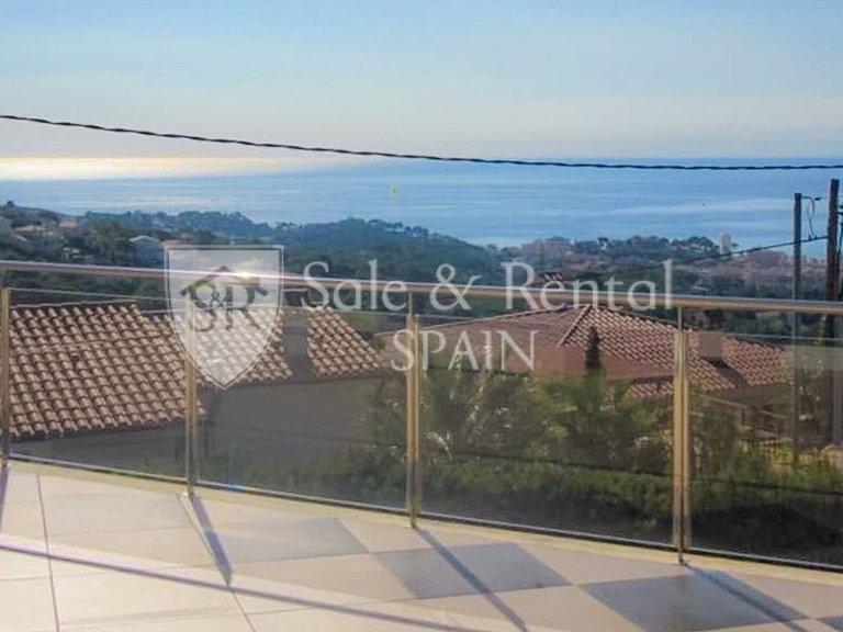 Villa for Sale in Lloret De Mar, Gerona 24