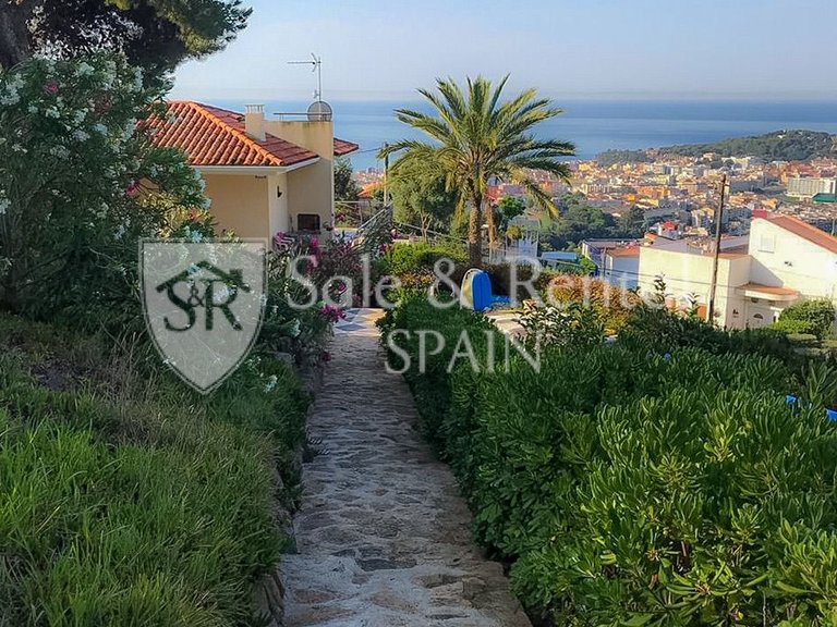 Villa for Sale in Lloret De Mar, Gerona 26