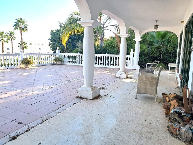 Villa for Sale in Estepona, Malaga 16
