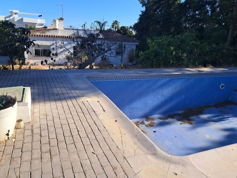 Villa for Sale in Estepona, Malaga 25