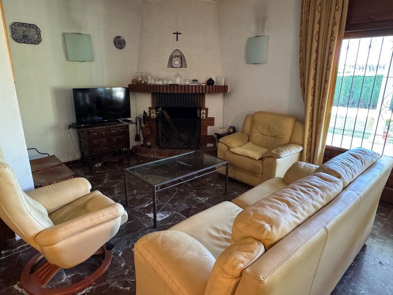 Villa for Sale in Estepona, Malaga 18