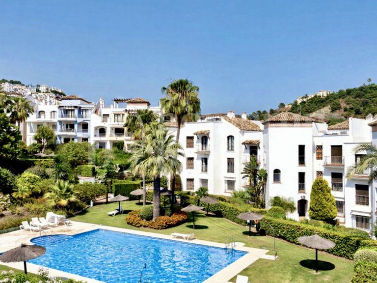Apartment for Sale in Los Arqueros, Malaga 4
