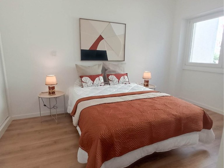 Apartment for Sale in Lisbon, Lisbon 25