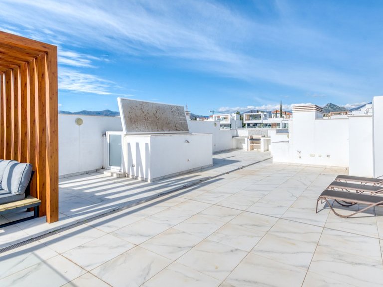 Penthouse for Sale in Estepona, Malaga 2