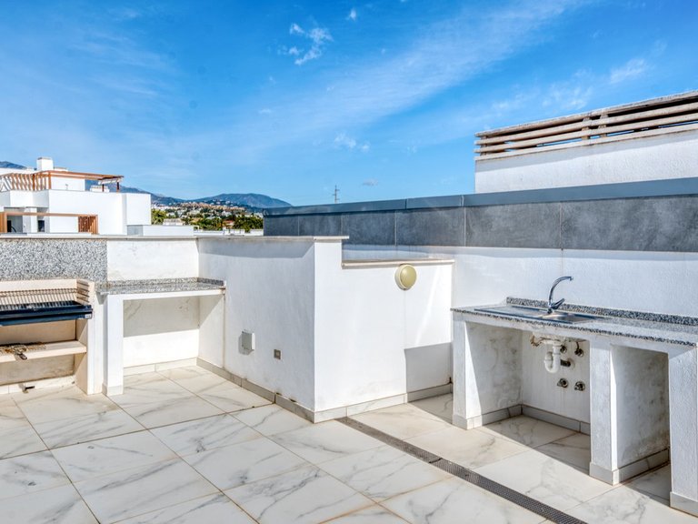 Penthouse for Sale in Estepona, Malaga 20