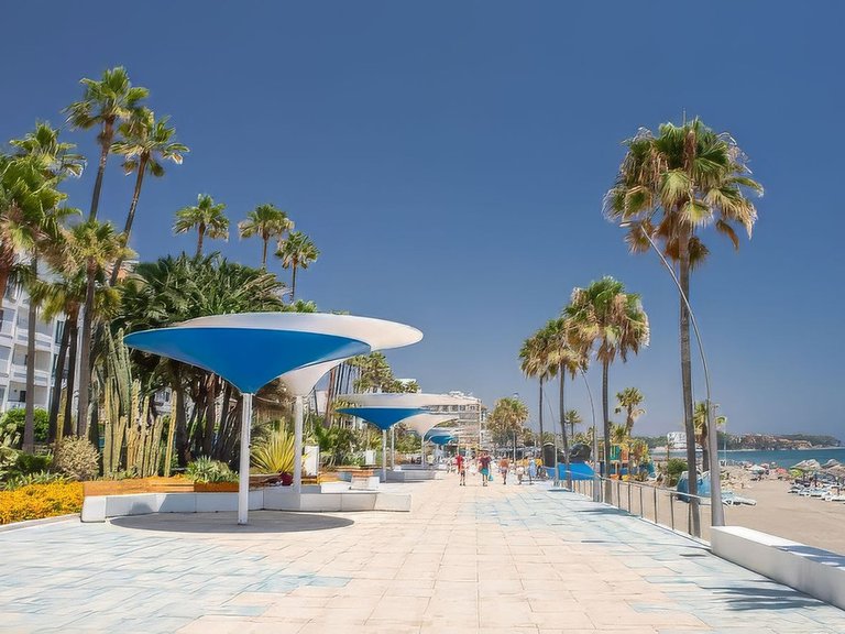 Penthouse for Sale in Estepona, Malaga 26