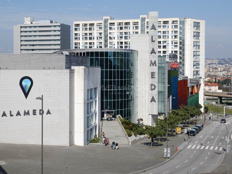 Apartment for Sale in Porto, Porto 25