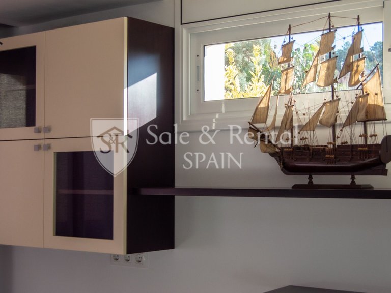 Villa for Sale in Lloret De Mar, Gerona 10