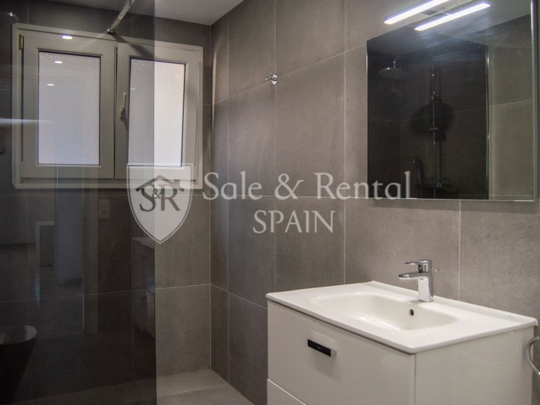 Villa for Sale in Lloret De Mar, Gerona 15