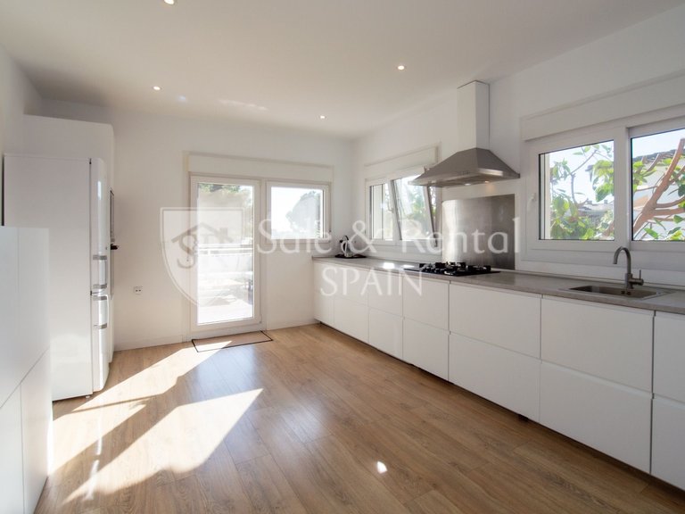 Villa for Sale in Lloret De Mar, Gerona 43