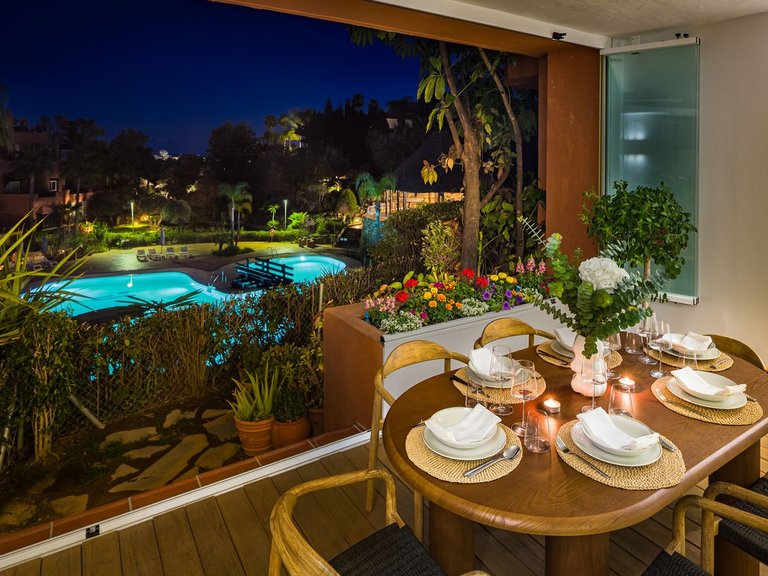 Apartment for Sale in Nueva Andalucia, Malaga 18