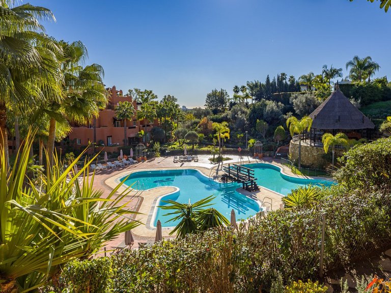 Apartment for Sale in Nueva Andalucia, Malaga 22