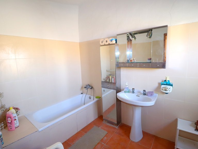 Country House for Sale in Velez-rubio, Almeria 9