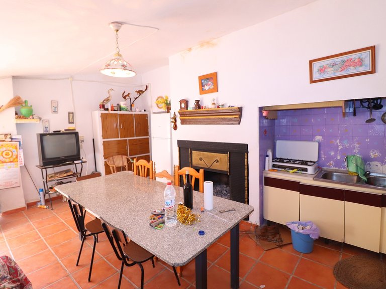 Country House for Sale in Velez-rubio, Almeria 6