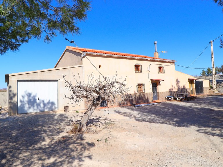 Country House for Sale in Velez-rubio, Almeria 1
