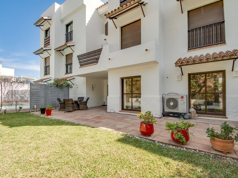 Apartment for Sale in Estepona, Malaga 4