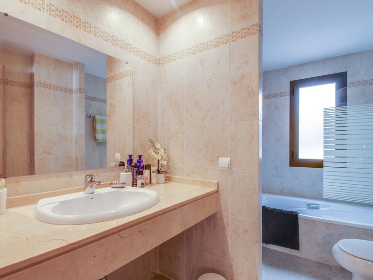 Apartment for Sale in Estepona, Malaga 15
