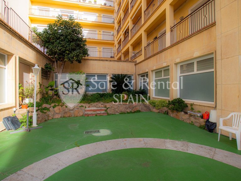 Apartment for Sale in Sant Feliu De Guixols, Gerona 33