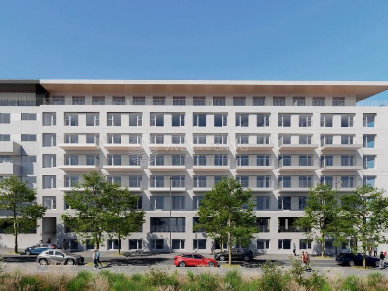 Apartment for Sale in Porto, Porto 17