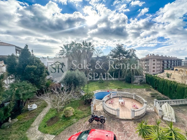 Villa for Sale in Lloret De Mar, Gerona 25