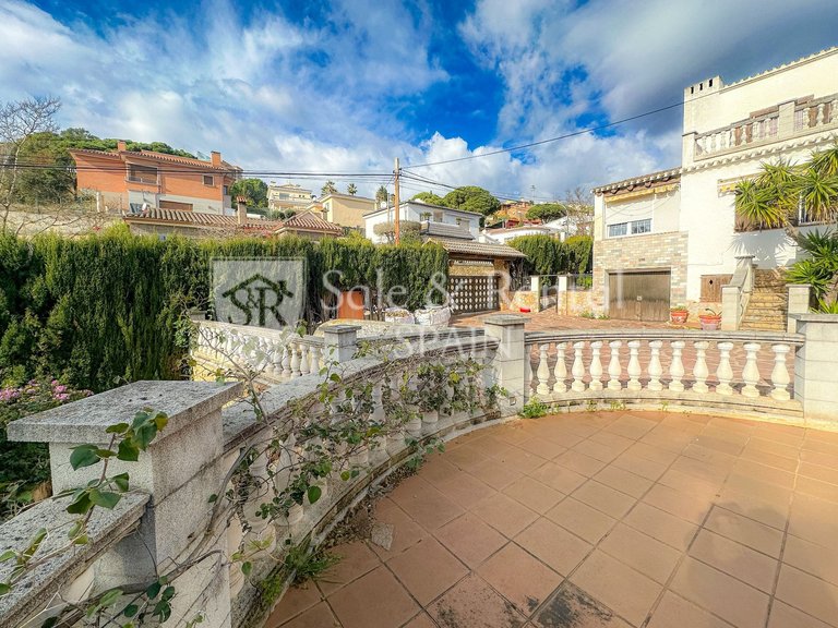 Villa for Sale in Lloret De Mar, Gerona 30