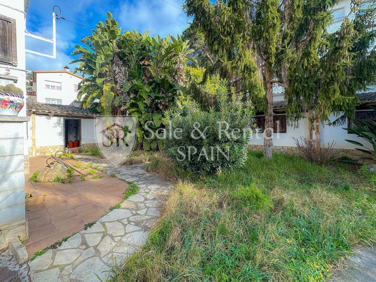 Villa for Sale in Lloret De Mar, Gerona 31