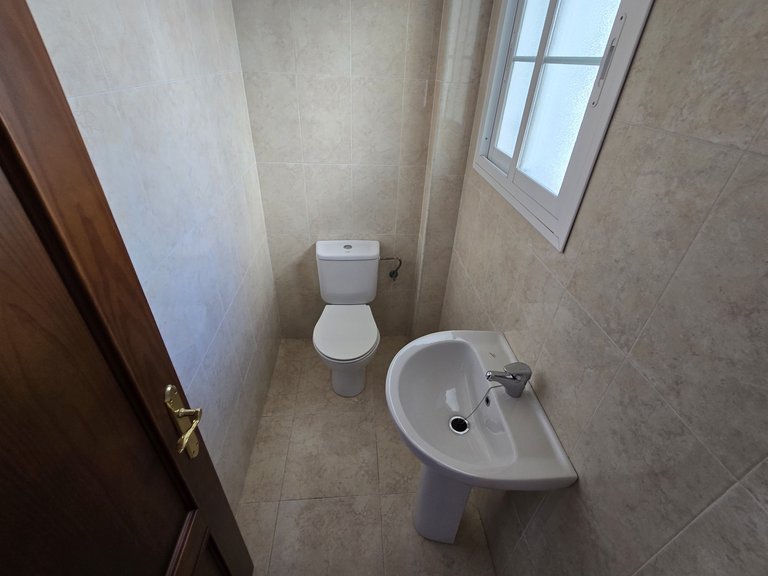 Town House for Sale in Alcaucin, Malaga 10