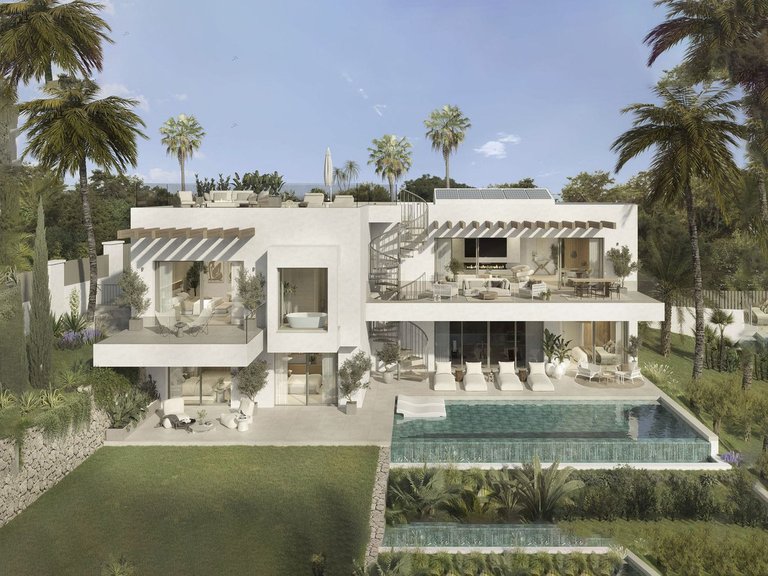 Villa for Sale in El Paraiso, Malaga 1