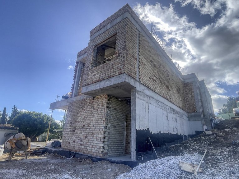 Villa for Sale in El Paraiso, Malaga 17