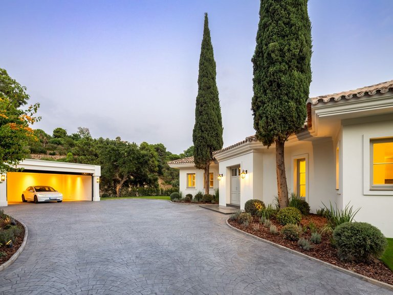 Villa for Sale in La Zagaleta, Malaga 12