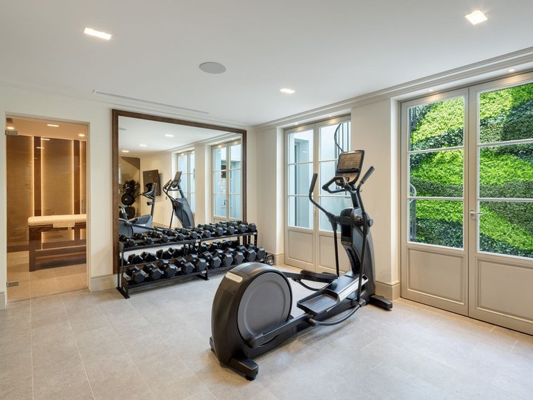 Villa for Sale in La Zagaleta, Malaga 41