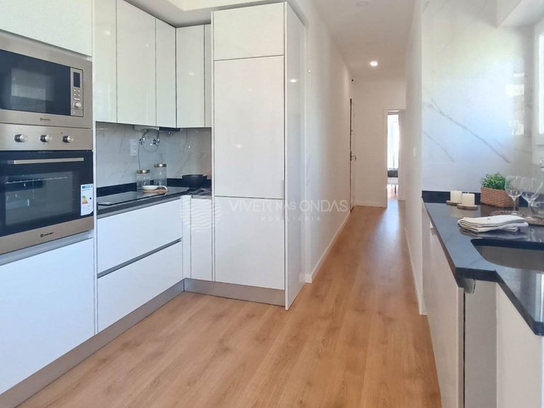 Apartment for Sale in Lisbon, Lisbon 17