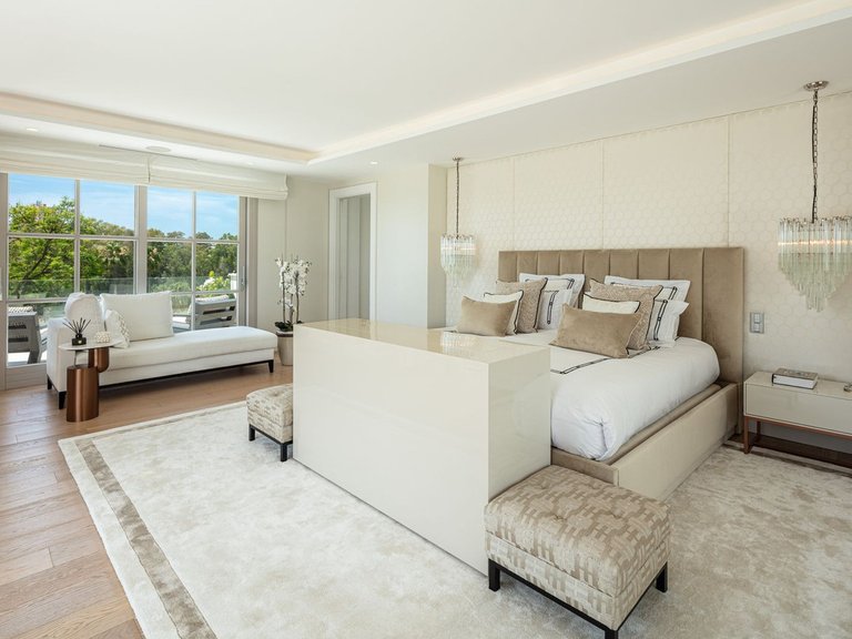 Villa for Sale in Nueva Andalucia, Malaga 21