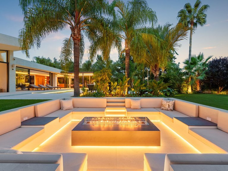 Villa for Sale in Marbella, Malaga 34