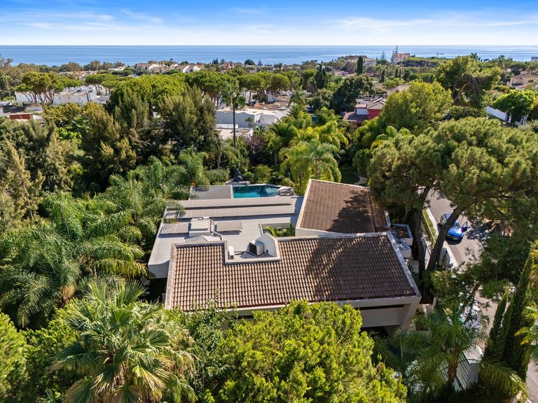 Villa for Sale in Marbella, Malaga 42
