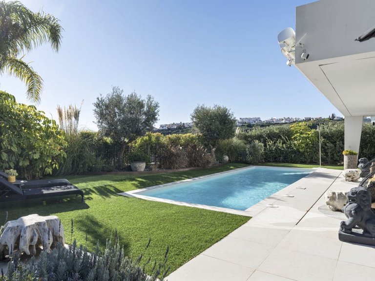Villa for Sale in La Duquesa, Malaga 2