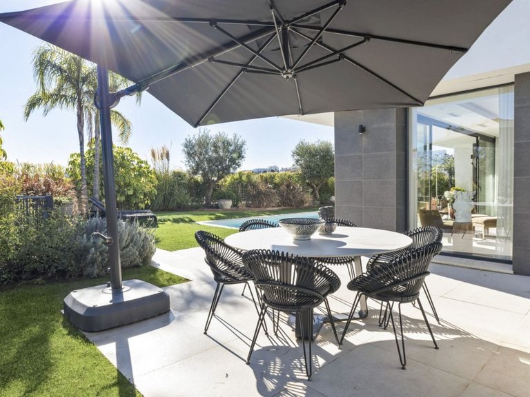 Villa for Sale in La Duquesa, Malaga 5