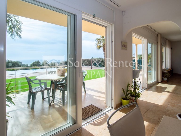 Villa for Sale in Lloret De Mar, Gerona 18