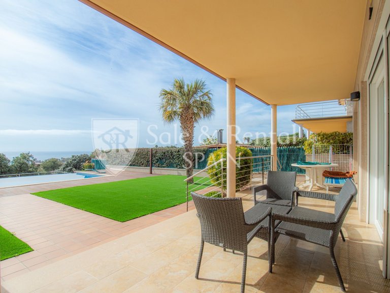 Villa for Sale in Lloret De Mar, Gerona 22