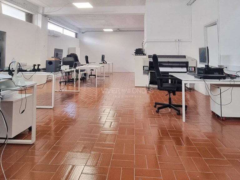Commercial for Sale in Matosinhos, Porto 14