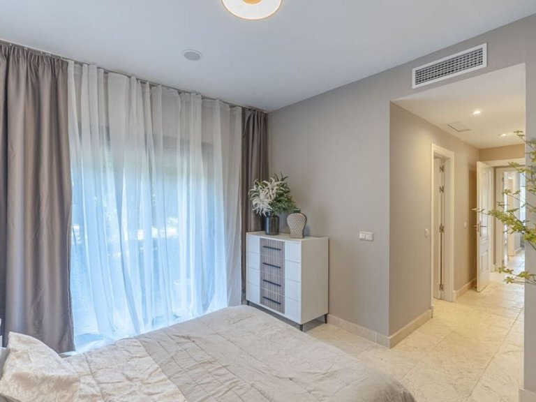 Apartment for Sale in Atalaya Isdabe, Malaga 12