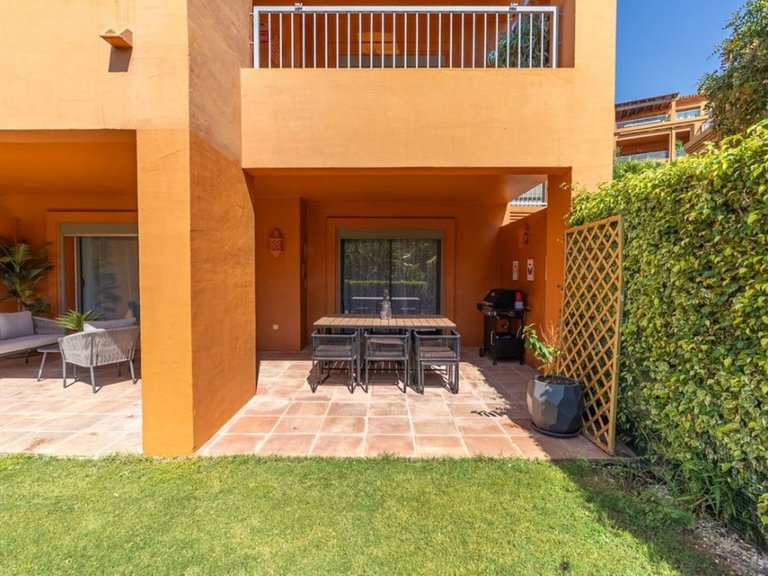 Apartment for Sale in Atalaya Isdabe, Malaga 17