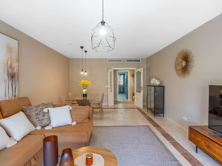 Apartment for Sale in Atalaya Isdabe, Malaga 27
